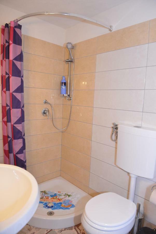 Ferienwohnung Strada Del Corso Da Alberto Avola Exterior foto